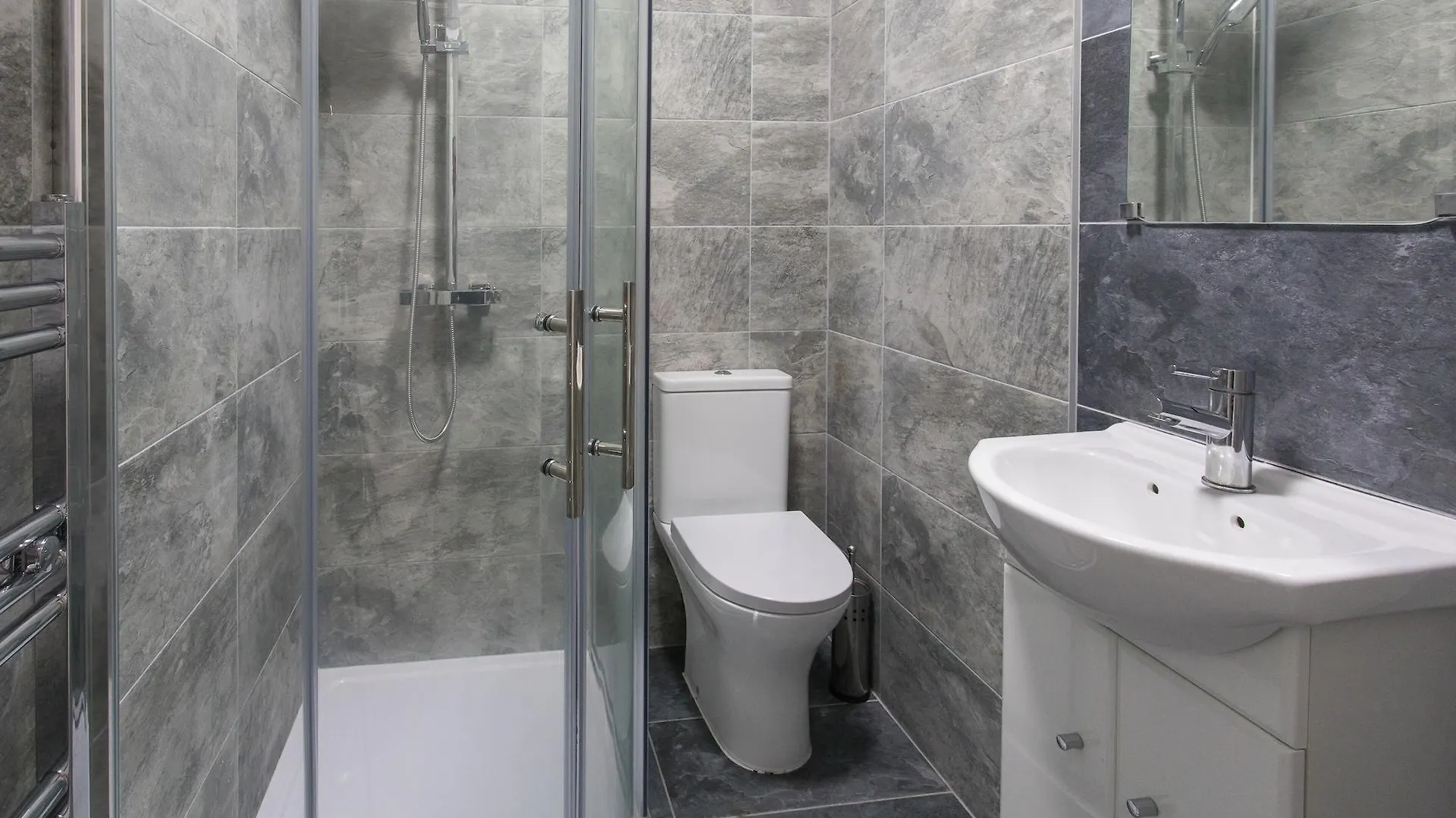 High Bank Hotel Leeds  Leeds (West Yorkshire)